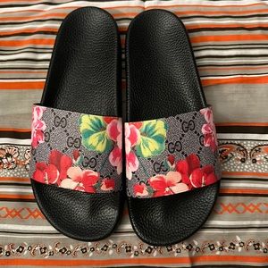 Brand new GUCCI floral slip on sandals. No flaw's authentic. W9/9.5